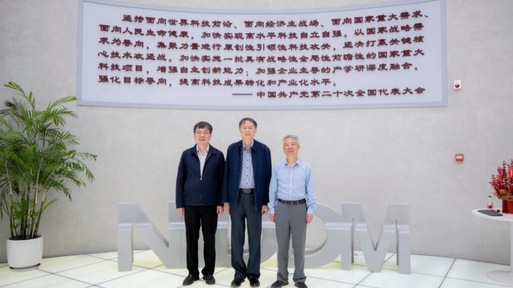 �Ї��ƌW(xu��)Ժ��ݶԺʿ��������ͨ��W(xu��)÷ѩ�ɽ��ڵ��L(f��ng)���Kʡ���ֻ��O